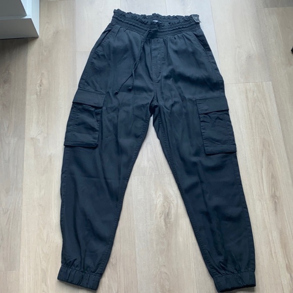 Abercrombie & Fitch Pants - Abercrombie & Fitch Cargo Pants